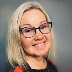 Portrait of Heather Cusson